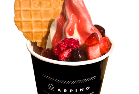 4種のベリーレアチーズケーキソフトクリーム